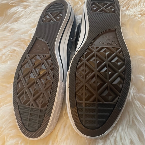 Like New Converse Lo All Star Sneakers. Unisex men’s- 9.5 women’s 11.5. - Picture 7 of 9